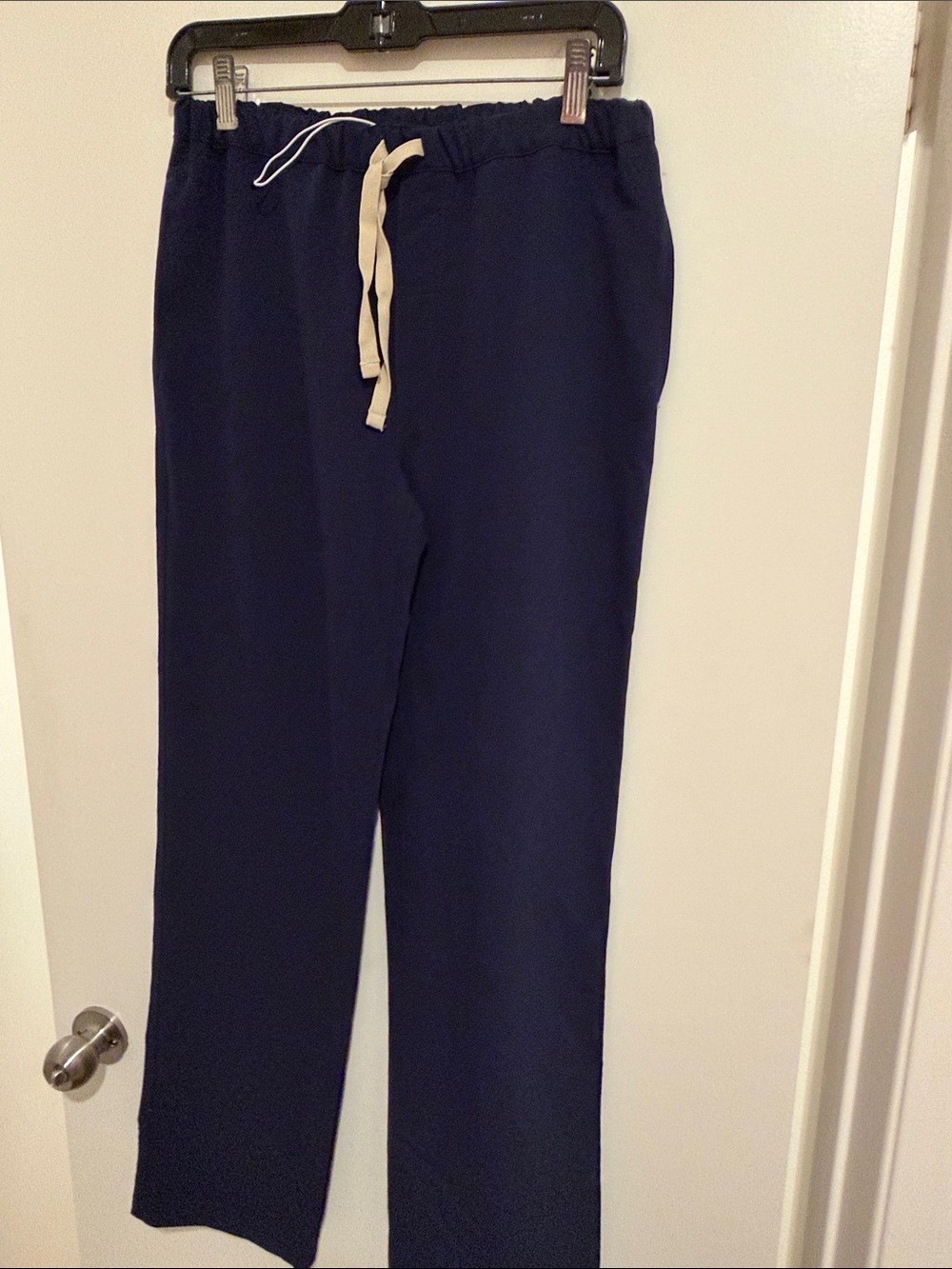 Figs Navy Men's Drawstring Joggers with Contrast Tie